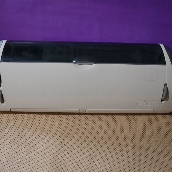 Vintage Cricut Machine NO CORDS